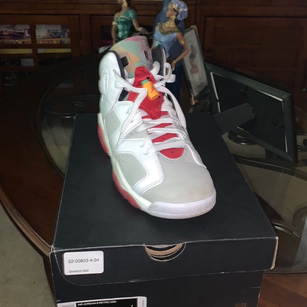 Slightly worn Air Jordan 6 retro